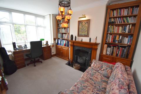 52 Haslucks Croft, Shirley, Solihull, B90 2EQ