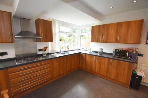 52 Haslucks Croft, Shirley, Solihull, B90 2EQ