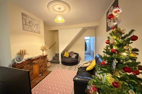 3 bedroom terraced house to rent, Wolverton Road, Leicester, LE3, West End