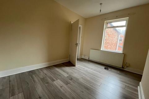 3 bedroom terraced house to rent, Wolverton Road, Leicester, LE3, West End