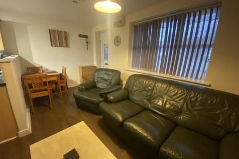 1 bedroom apartment to rent, Lewis Court, Crewe