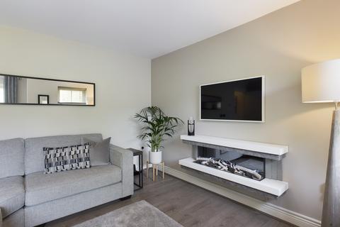 3 Oak View Road, Greenfield, Oldham, OL3 7EP