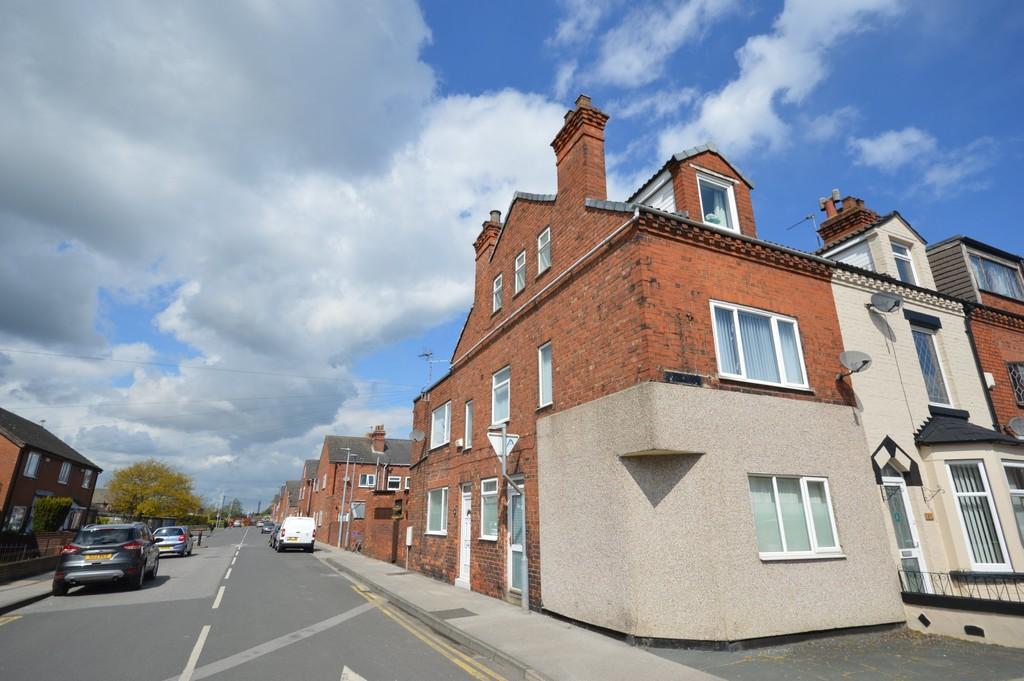 Dunhill Road, Goole 2 bed terraced house £140,000