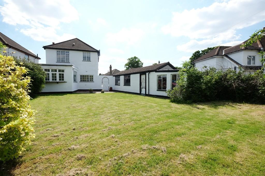 Chelsfield Road, Orpington 3 bed detached house £595,000