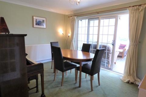 6 Bromstead Crescent, Stafford, ST16 1UQ
