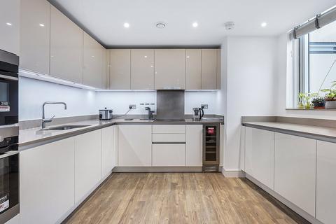 2 bedroom apartment to rent, Wandsworth Road, Nine Elms Point, SW8