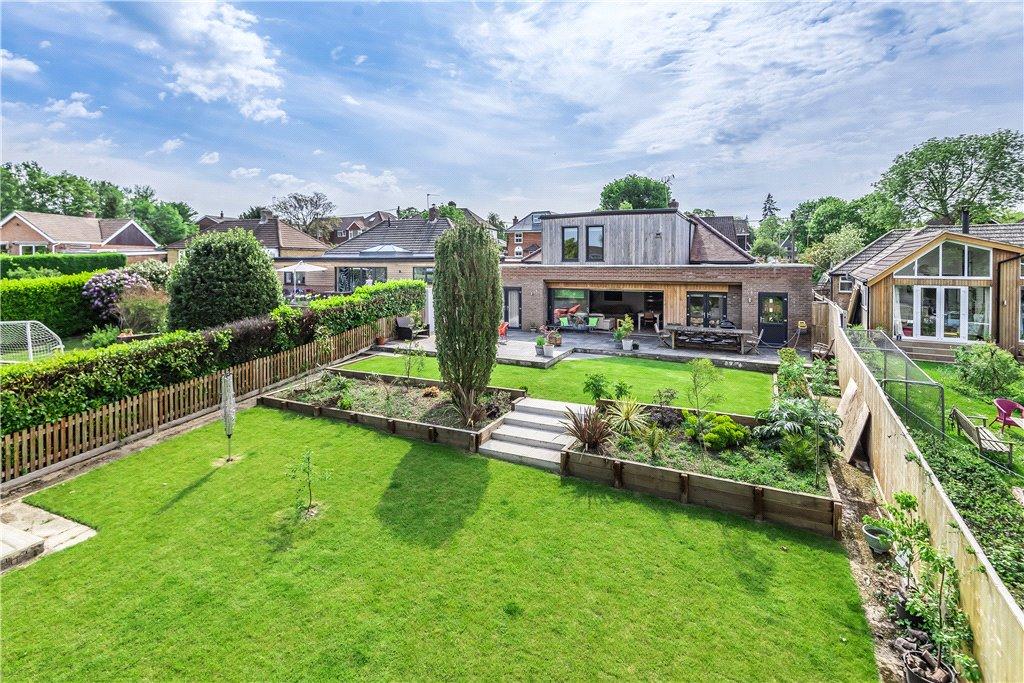 Woodley Lane, Romsey 4 bed detached bungalow £800,000