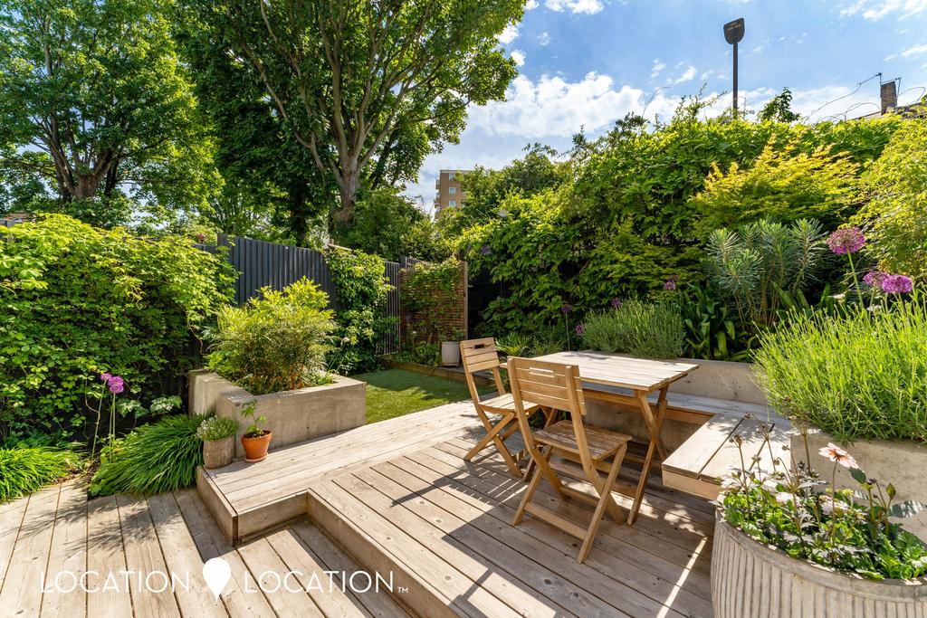 Clissold Crescent 54.jpg