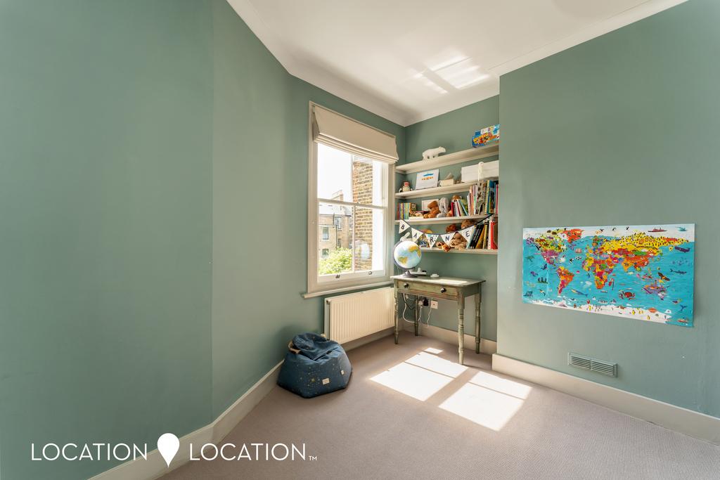 Clissold Crescent 19.jpg