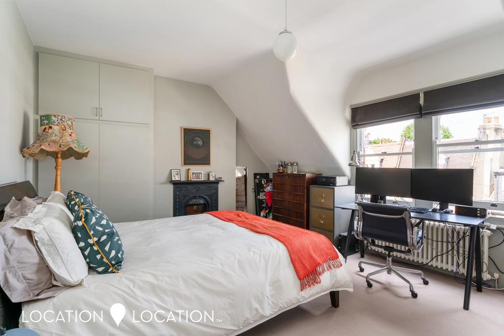 Clissold Crescent 20.jpg