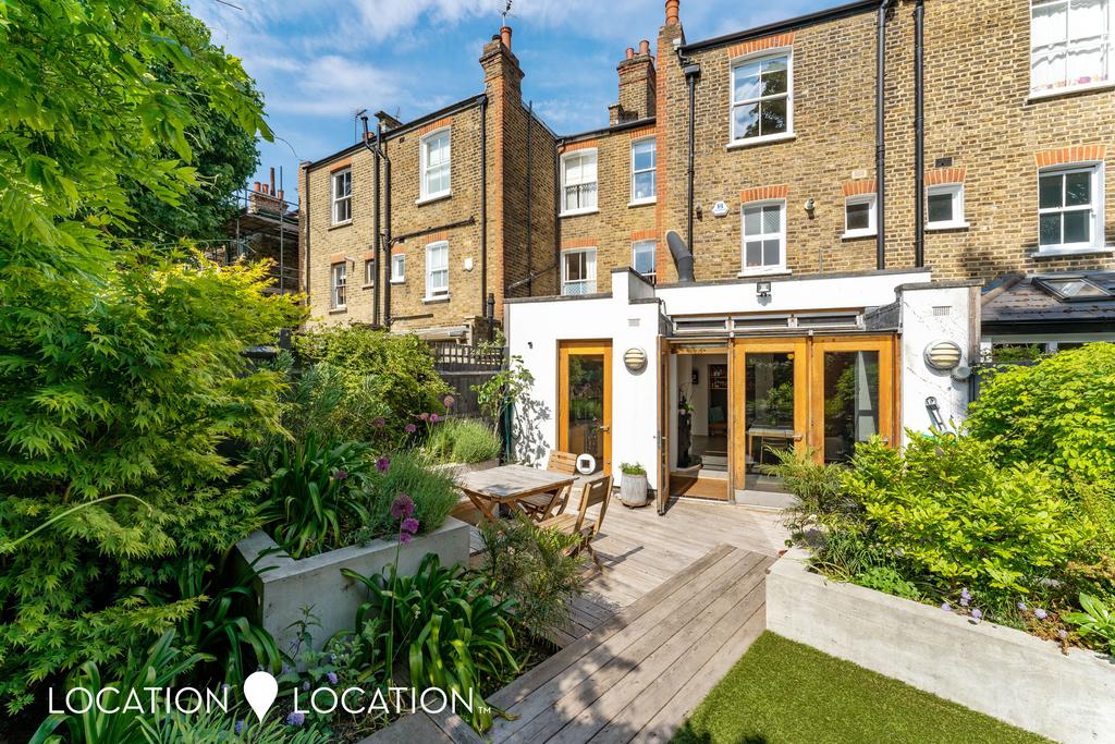 Clissold Crescent 55.jpg