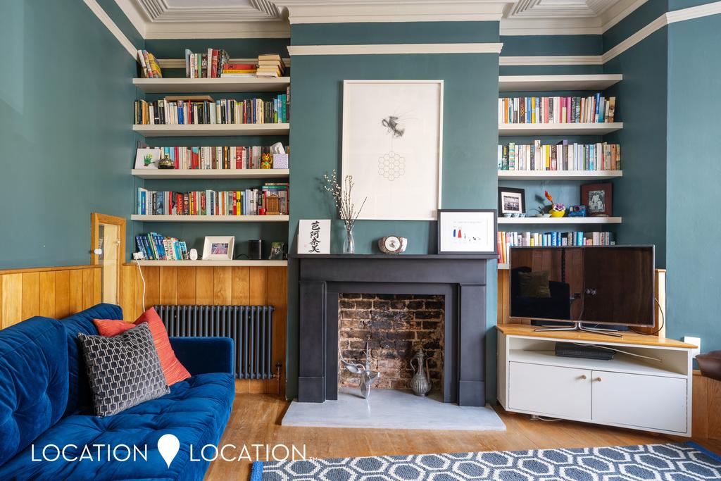 Clissold Crescent 26.jpg