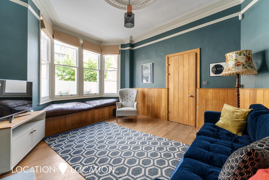 Clissold Crescent 32.jpg