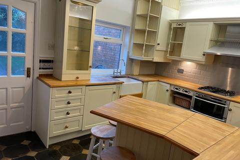 undefined, Field Road, Sale, M33 5PQ