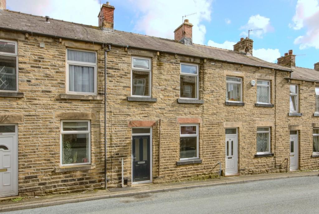 Russell Street, Skipton, BD23 2DX 2 bed terraced house £675 pcm (£156 pw)