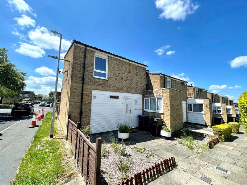 Moorfield, Harlow 3 bed terraced house £279,995