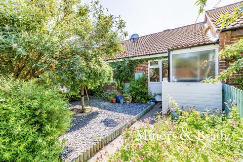 5 Charles Close, Dereham, NR19 1TN