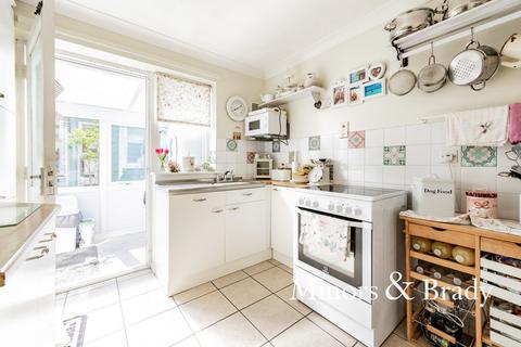 5 Charles Close, Dereham, NR19 1TN