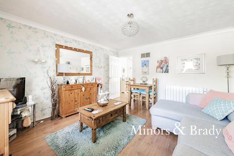 5 Charles Close, Dereham, NR19 1TN