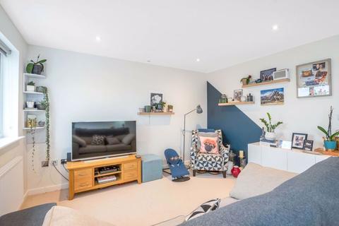 33 Cloudeseley Close, Sidcup, DA14 6TF