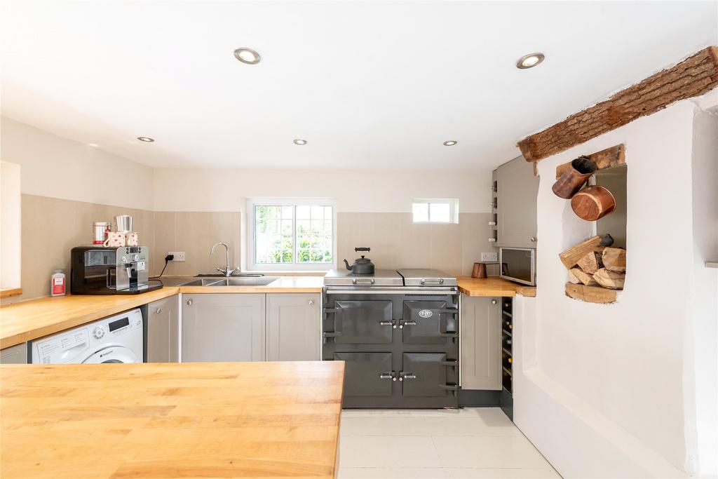 Kitchen/Breakfast Rm