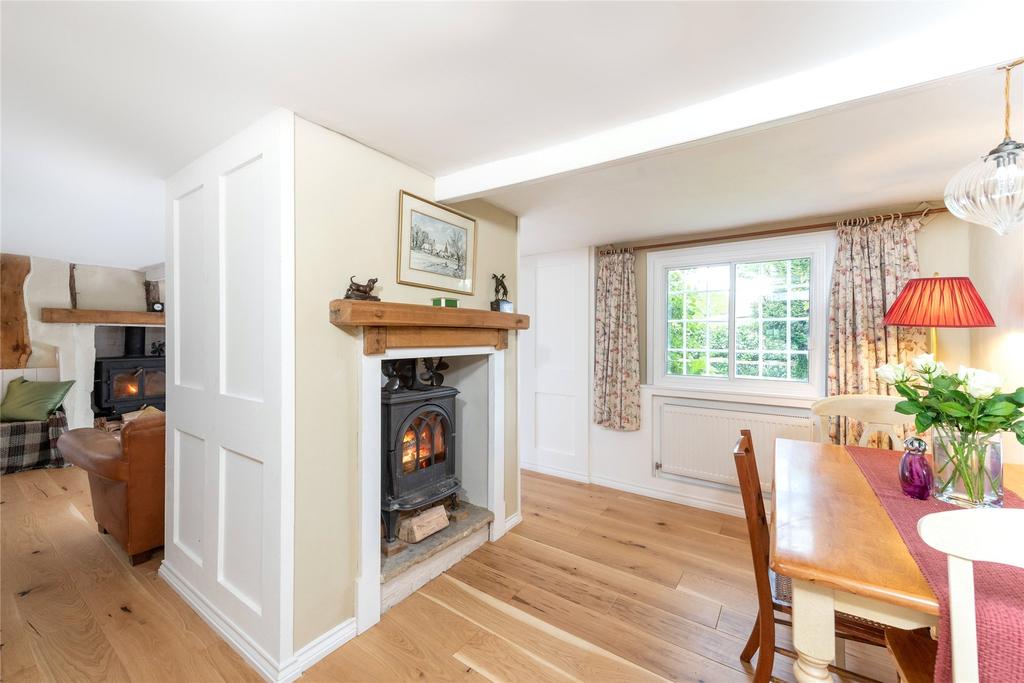 Sitting/Dining Room