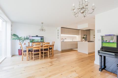 101 Clay Farm Drive, Trumpington, Cambridge, CB2 9BX