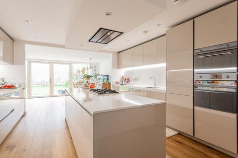 101 Clay Farm Drive, Trumpington, Cambridge, CB2 9BX