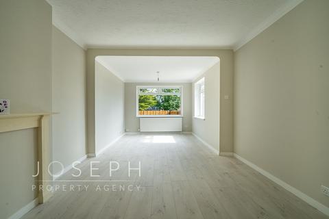 26 Brockley Crescent, Ipswich, IP1 5HT