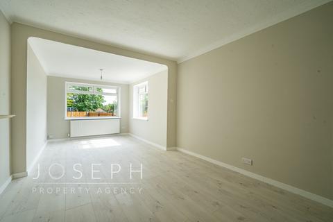 26 Brockley Crescent, Ipswich, IP1 5HT