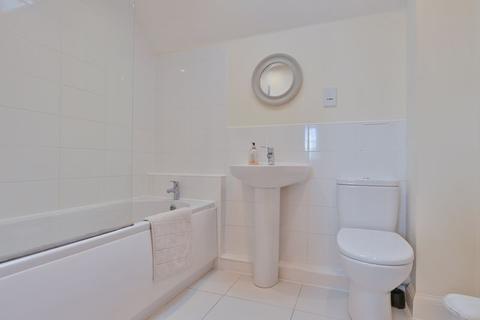 49 Brooklands, Chippenham, SN15 2FH