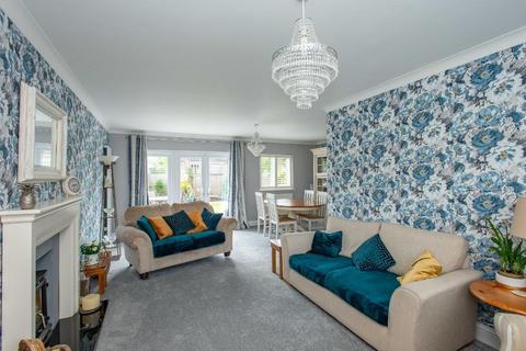 4 bedroom detached house for sale - Carolyn Drive, Orpington, Kent, BR6 9ST