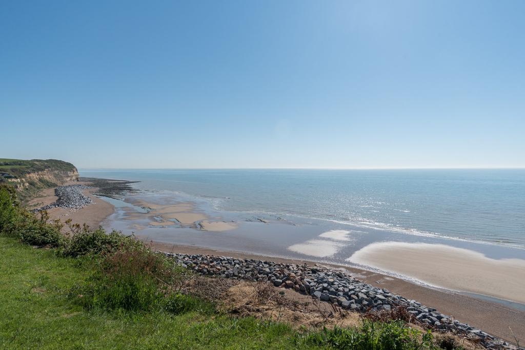 Sea Road, Fairlight, Hastings, East Sussex 3 bed detached house £550,000