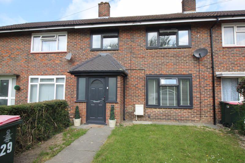 Langley Green, Crawley 3 bed terraced house for sale £350,000