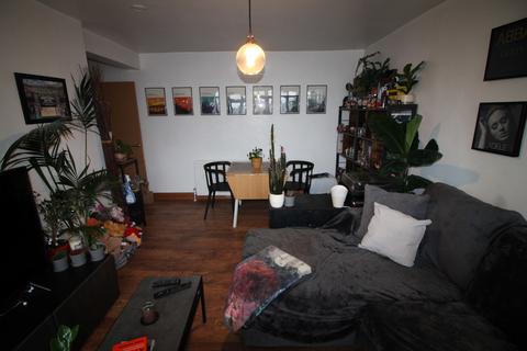 36 Comyns Close, London, E16 4JJ