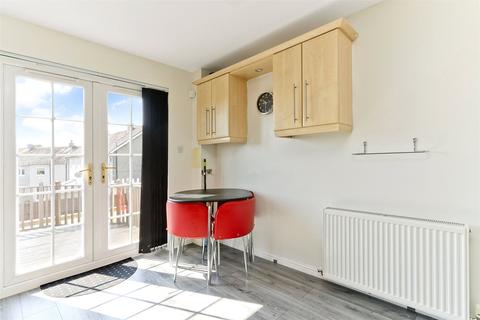 41 Cox Gardens, Dundee, DD3 9GZ