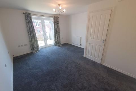 2 bedroom semi-detached house to rent, Swallow Crescent, Ravenshead, Nottingham, NG15 9JJ