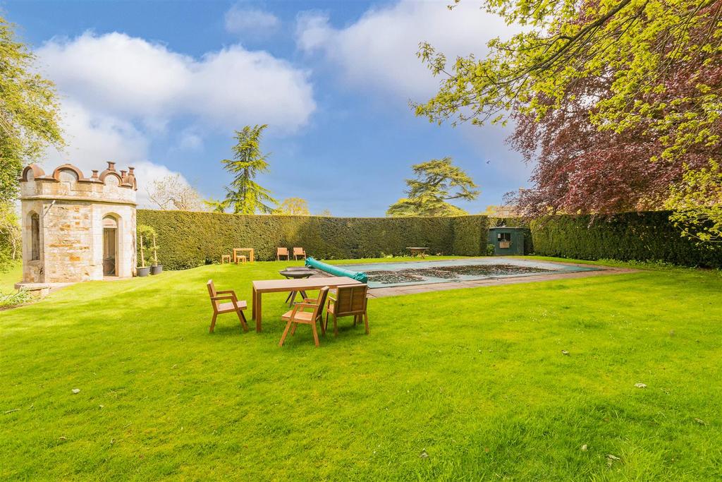 The Corner House, Dingley Hall (5).jpg