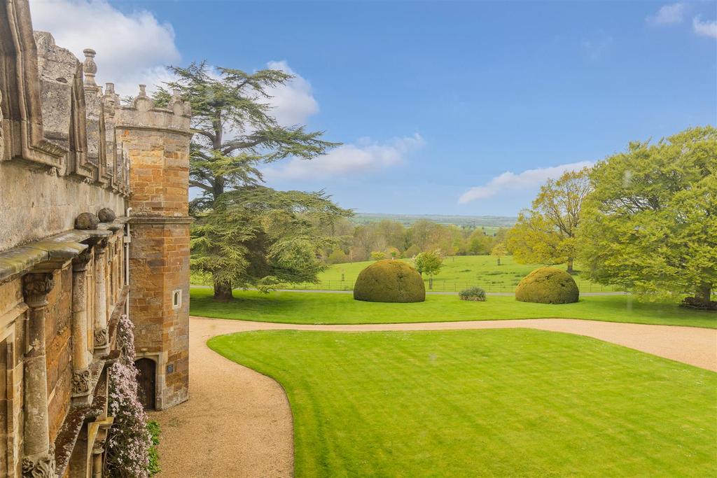 The Corner House, Dingley Hall (25).jpg