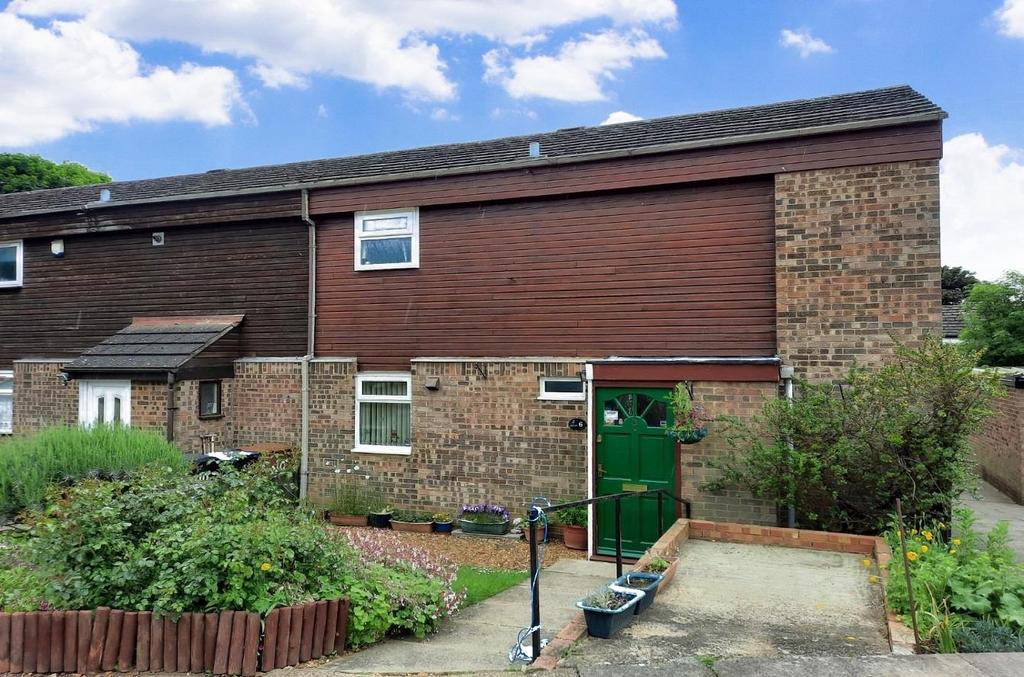 Ellfield Court, Lings, Northampton, NN3 3 bed terraced house £179,995