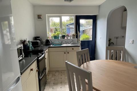 8 Century Close, St Austell, PL25 3UY