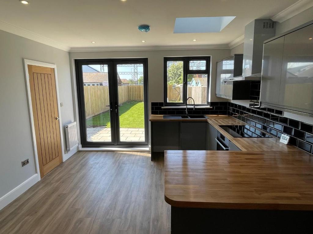 Manor Hall Road, Southwick, Brighton 3 bed house £425,000