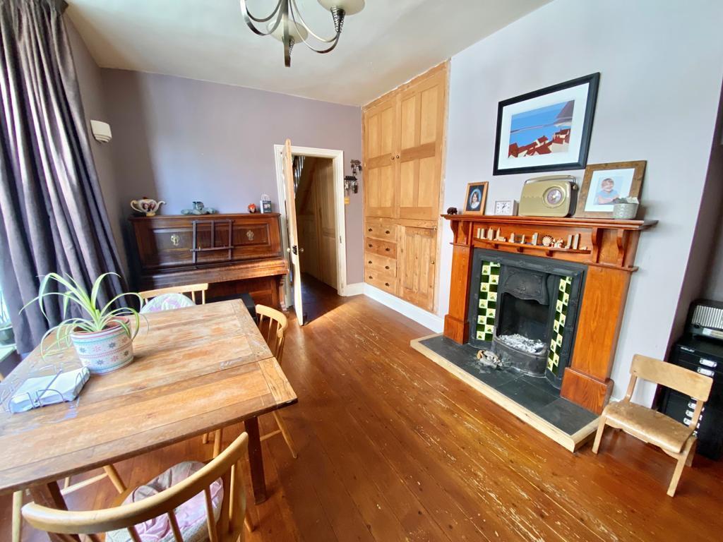 Breakfast Room