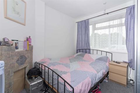 24 Limbrick Lane, Goring By Sea, Worthing, BN12 6AA