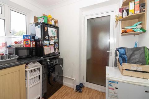 24 Limbrick Lane, Goring By Sea, Worthing, BN12 6AA