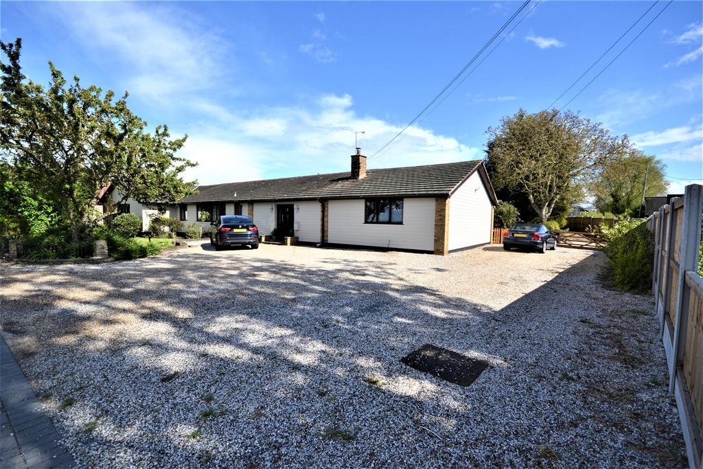 Burnham Road, Latchingdon, Chelmsford 5 bed detached bungalow £875,000