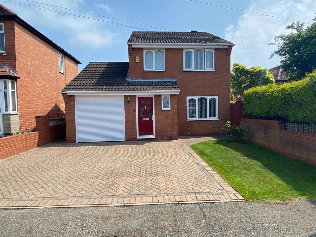 Wortley Avenue, Trowell, Nottingham 3 bed detached house £255,000