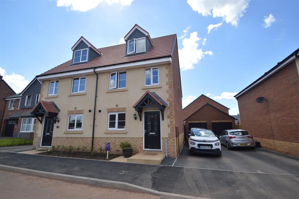 21 Holland Drive, Weir Hill Gardens... 3 bed townhouse £290,000