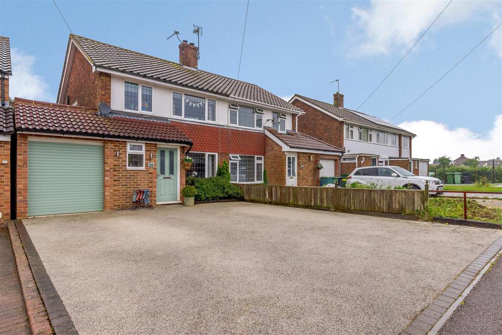 Mayfair Avenue, Loose, Maidstone 3 bed semidetached house £375,000