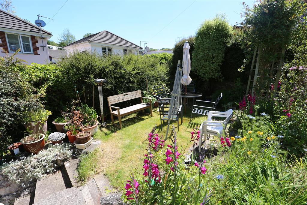 Coombe Lane, Torquay 3 bed house £260,000